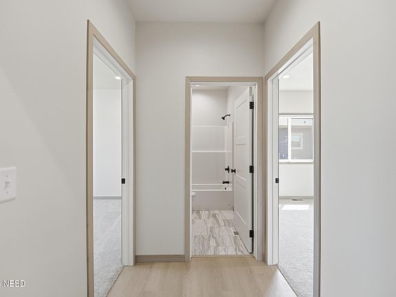 5th image of 685 Kaylee Ct