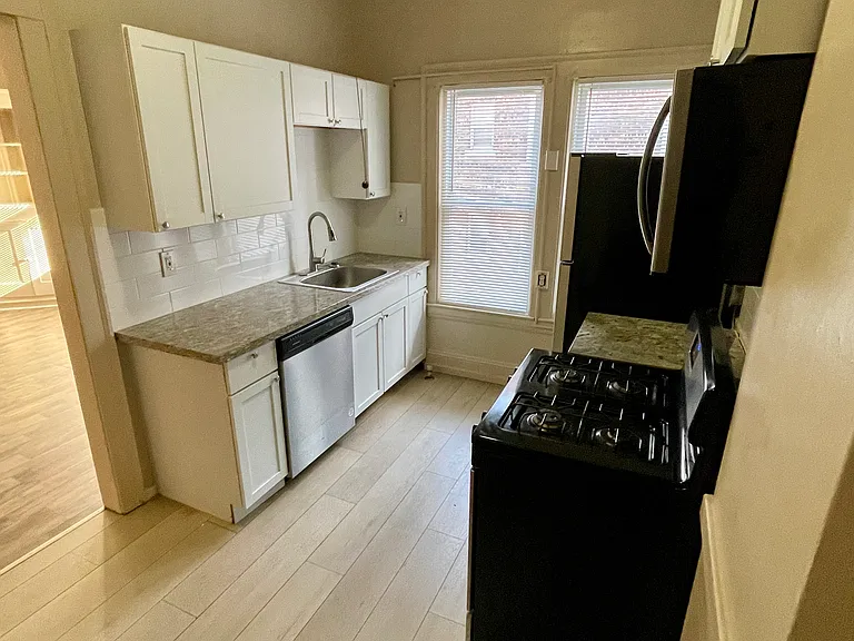 11871 Lake Ave — Photo 8