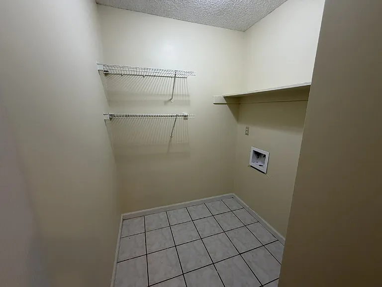 1477 Ben Gay Way — Photo 9