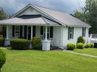 223 Eagle Bluff Rd, Jacksboro, TN 37757