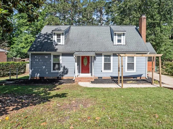 111 McDole Cir, Cary, NC 27511