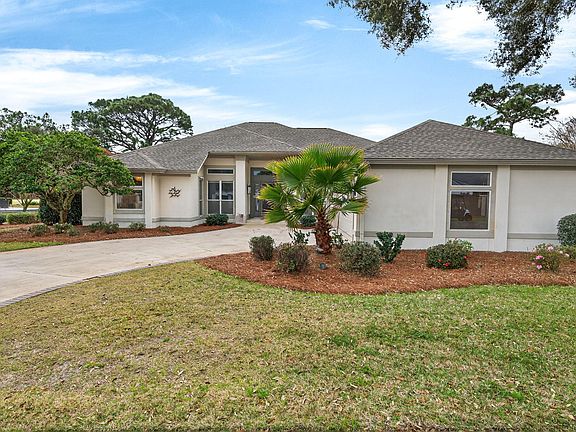 3rd image of 379 Golfview Dr