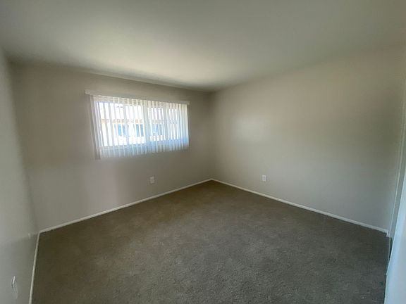 3rd image of 3626 S Marine St APT 4