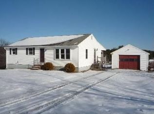 13 Louise St, Gorham, ME 04038