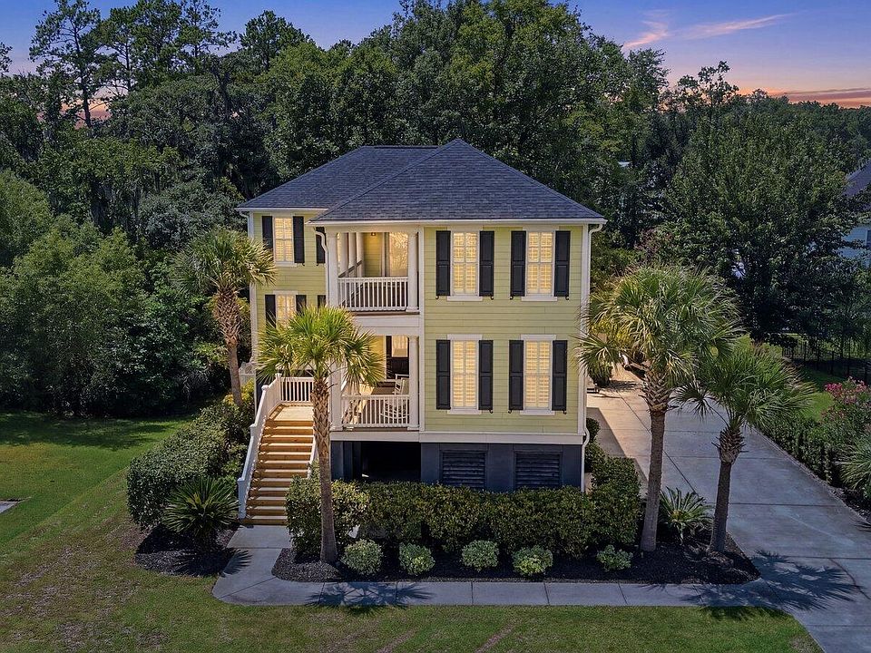 1st image of 1129 Lands End Dr