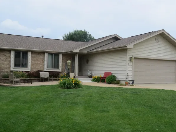 521 Park Ct, Le Mars, IA 51031