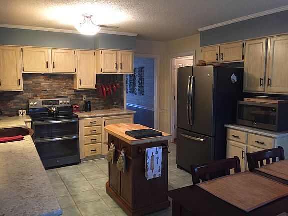 4th image of 8327 Poplar Pike