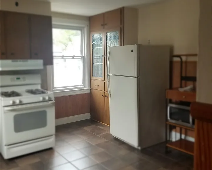 39 Beacon Ave #2 — Photo 12