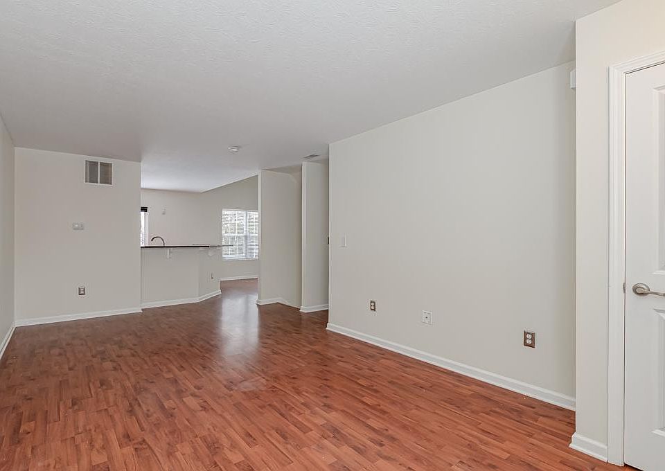 1st image of 7424 Cayman Ln