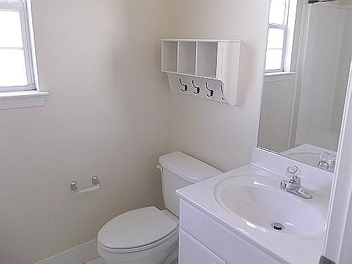 3rd image of 213 Summerwood Dr
