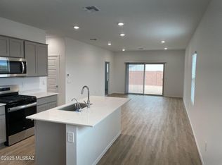12213 E Morris Carson Dr, Vail, AZ 85641