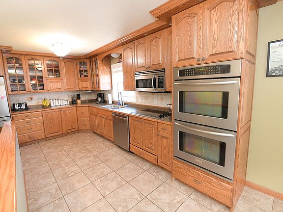 5th image of 178 33rd St NE