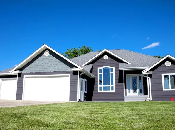 1726 368th Ave, Estherville, IA 51334