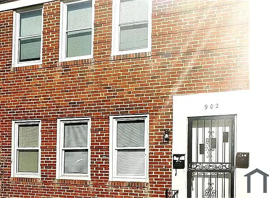 2 bed, 800 sqft, $1,200 — Photo 1