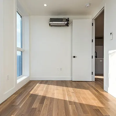 Rented by Nooklyn NYC LLC | media 67