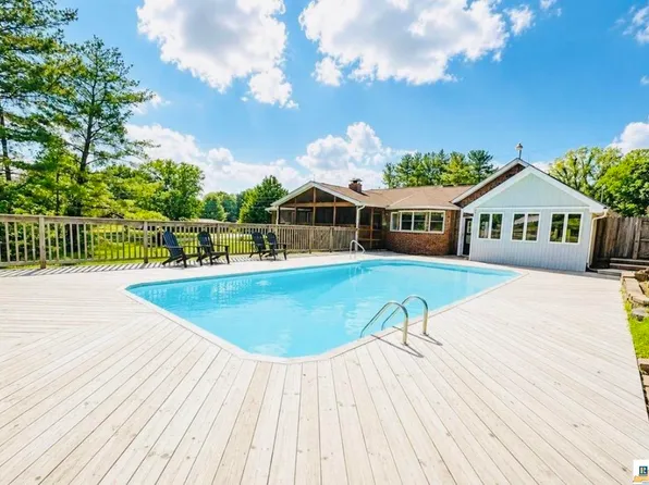 105 Maple St, Munfordville, KY 42765