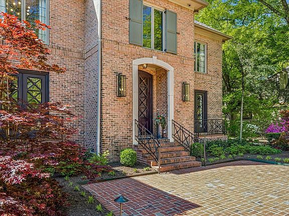 2nd image of 4749 Shady Grove Rd