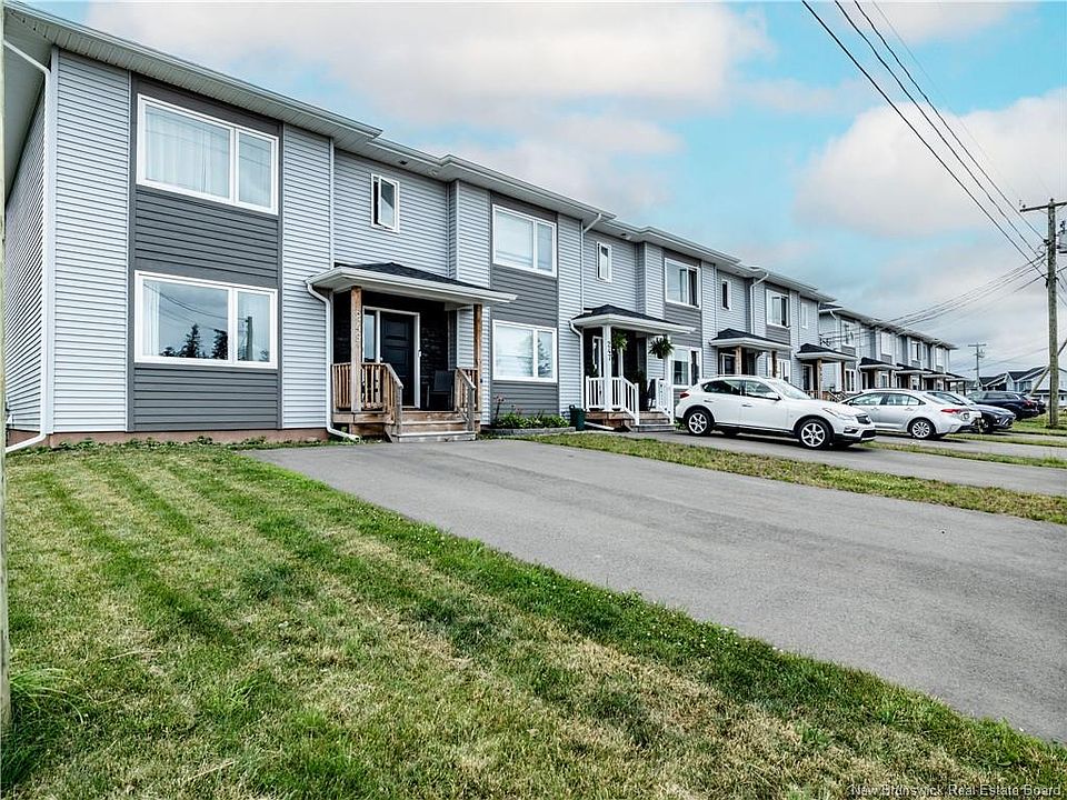 1st image of 249 Falcon Dr