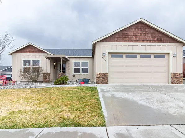 2279 NW Overlook Dr, Hermiston, OR 97838