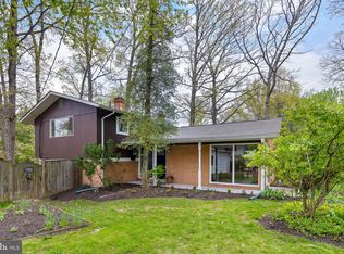 8361 Wagon Wheel Rd, Alexandria, VA 22309