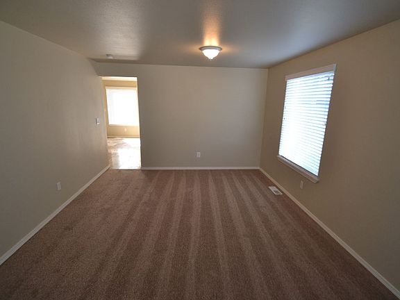 3rd image of 11409 25th St NE
