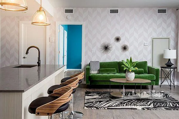 Rented by Manhattan Realty Group | media 10