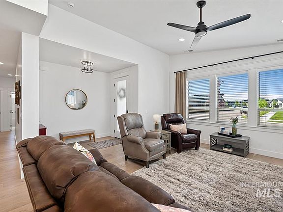 4th image of 8390 W Meltwater Ln