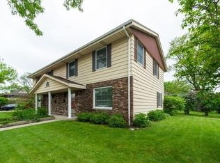 7606 W Waterford Ave, Milwaukee, WI 53220