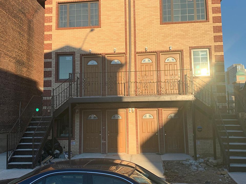 1st image of 9027 138th Pl #6