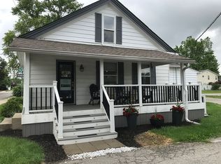 149 N Walnut St, Westfield, IN 46074