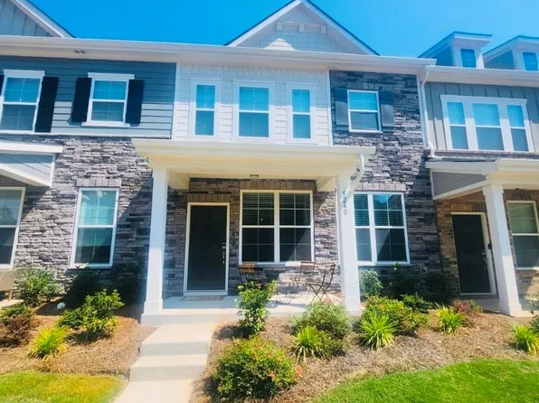 5240 Kinsbridge Dr, Charlotte, NC 28227