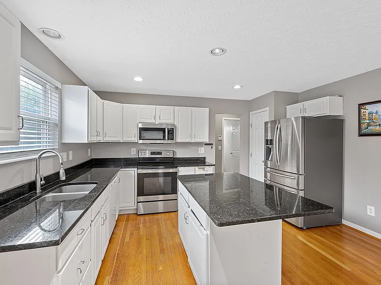 5852 Running Fox Ln — Photo 8