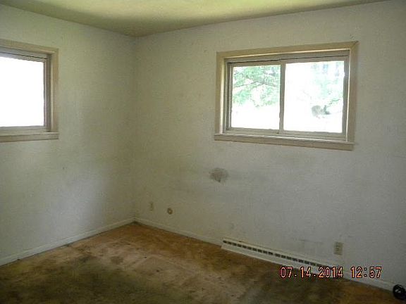 3rd image of 3440 Melody Ln