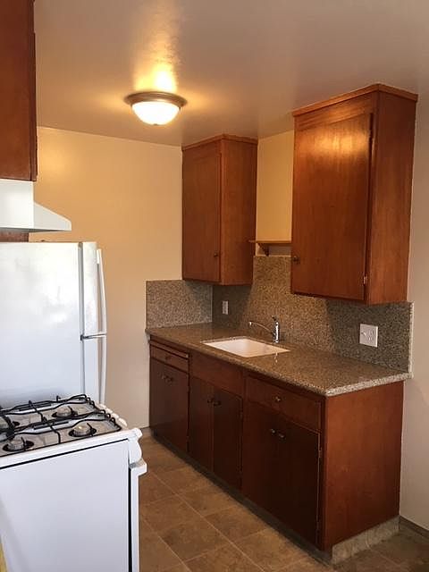 1st image of 221 Pamela Ave Unit 7