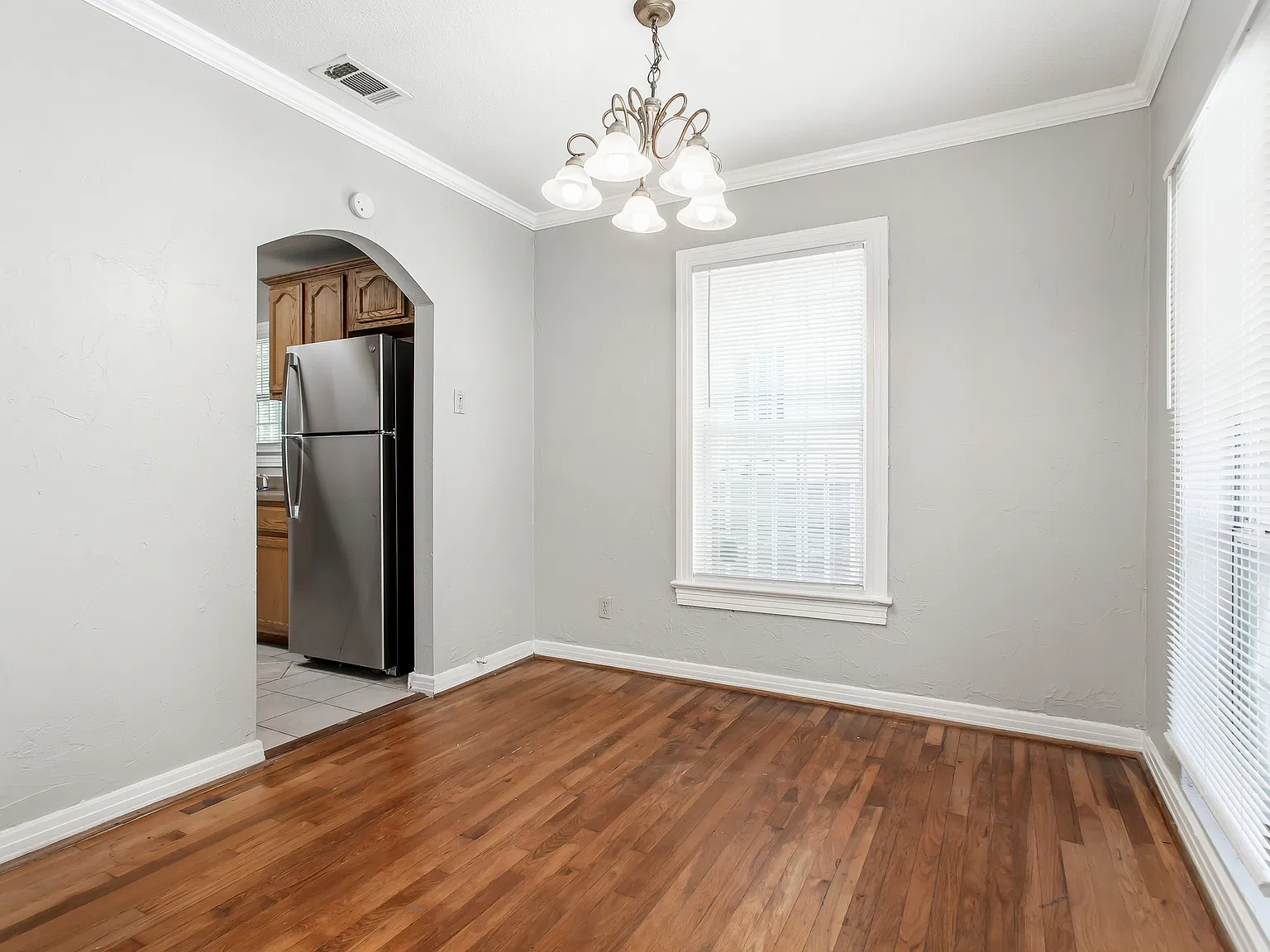 3 bed, 1287 sqft, $1,695 — Photo 4