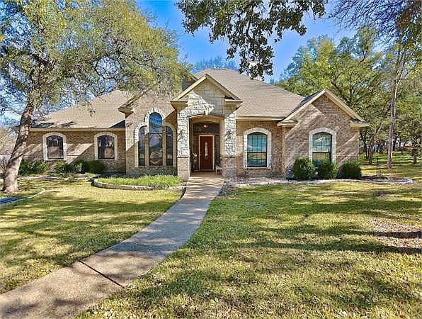 1st image of 206 Claremont Dr