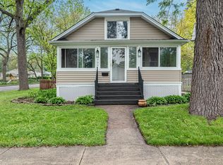 700 McClure Ave, Elgin, IL 60123