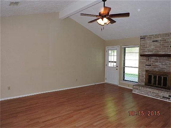 3rd image of 204 Woodvale Dr