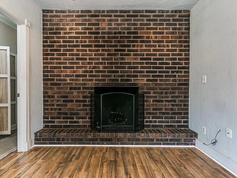 1612 Dakota St — Photo 36