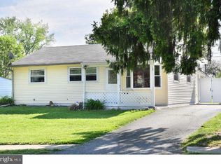 34 Midfield Rd, New Castle, DE 19720