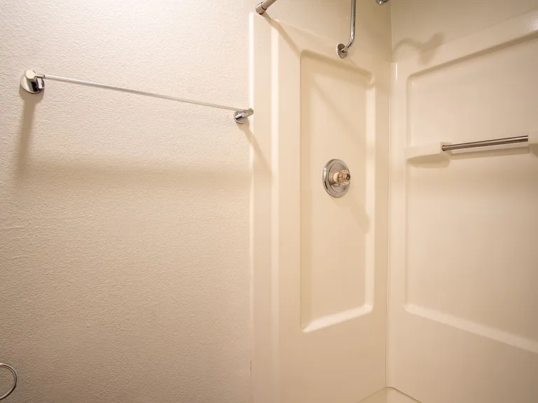 2628 NE Red Sunset Dr — Photo 17
