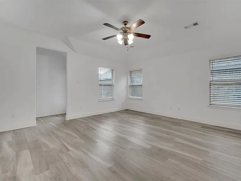 438 Camille Xing — Photo 15