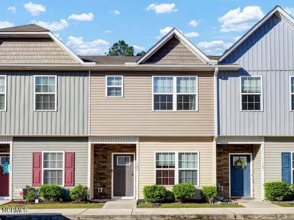 145 Beacon Woods Drive, Holly Ridge, NC 28445