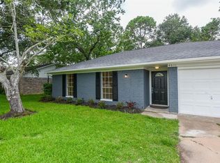 4611 E 28th St, Dickinson, TX 77539
