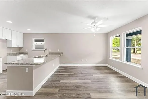 1526 W 35th St — Photo 9