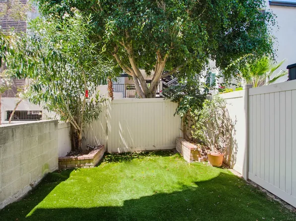 8332 Regents Rd Unit E, San Diego, CA 92122