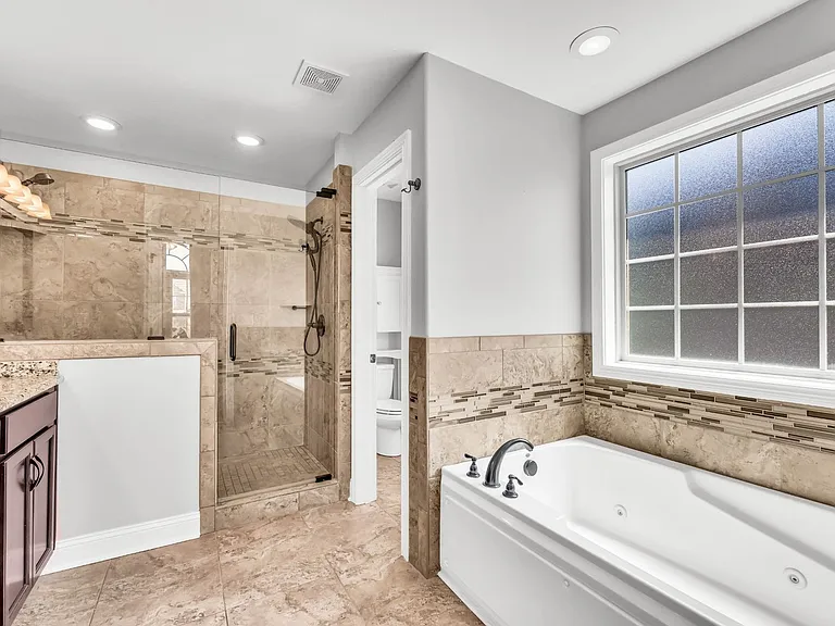 213 John Duke Tyler Blvd — Photo 16