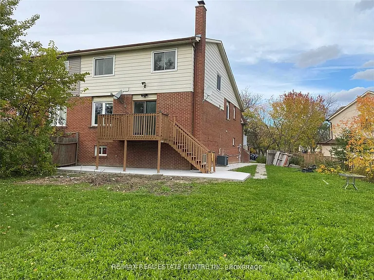 26 Foxacre Row — Photo 2