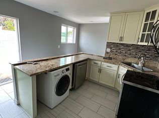 1736 S Vicentia Ave #B, Corona, CA 92882
