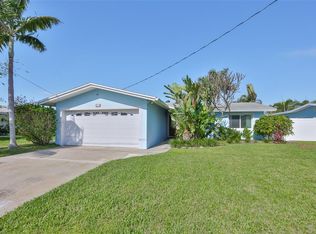 538 Lillian Dr, Madeira Beach, FL 33708